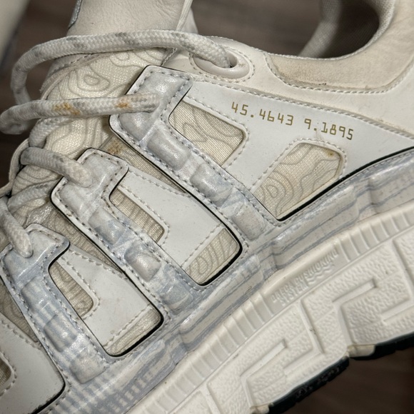 Men’s Versace TRIGRECA SNEAKERS - Picture 6 of 9